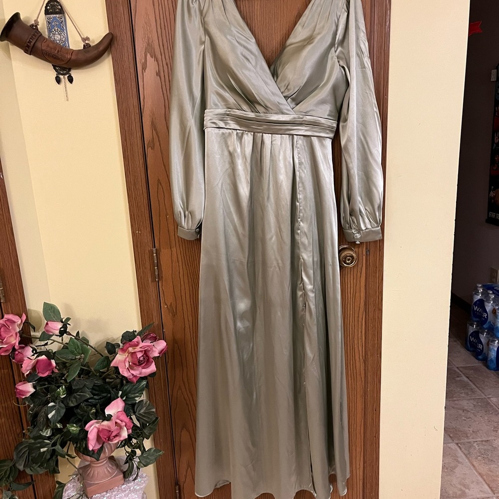 Elegant Green Women's Dress